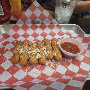 Gobbie's Sports Pub & Eatery - Sports Bars Near Me - Galena, Illinois Gobbie's Sports Pub & Eatery - Sports Bars Near Me - Galena, Illinois