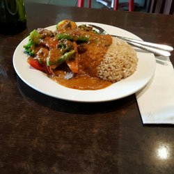 Randwick Tum Thai Takeaway - Beef with brown rice & peanut sauce