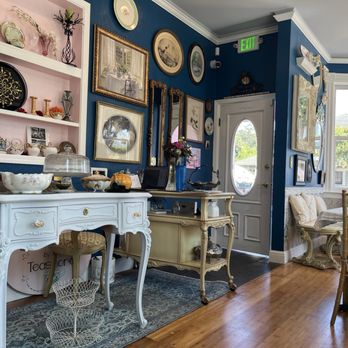 By the Teashore - View from my seat toward the front door and the sitting area to the right - Tea Rooms Near Me - Half Moon Bay, California By the Teashore - View from my seat toward the front door and the sitting area to the right - Tea Rooms Near Me - Half Moon Bay, California