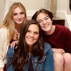 Radzat Consulting - Ashley and her daughters