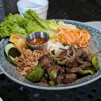 LES BA'GET - ROCK N ROLL BEEF FILET rice - Vietnamese Near Me - Houston, Texas LES BA'GET - ROCK N ROLL BEEF FILET rice - Vietnamese Near Me - Houston, Texas