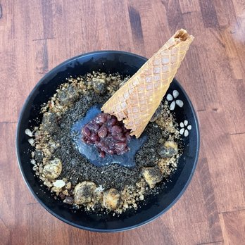 Sweet Mong - Black Sesame Bingsoo - Coffee & Tea Near Me - Las Vegas, Nevada