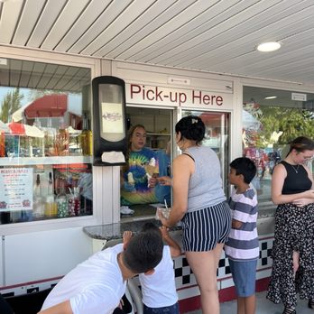 Nathan's Dairy Bar - Ice Cream & Frozen Yogurt Near Me - Manassas, Virginia