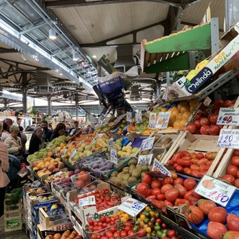 Mercato Albinelli - The Produce! - Farmers Market Near Me - Modena, Missouri