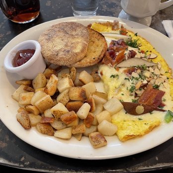 T.C. Eggington's - O'Pear Omelette - Breakfast & Brunch Near Me - Mesa, Arizona