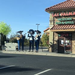 Las Palmas Mexican Restaurant - That is some pretty cool thematic art for a business.
