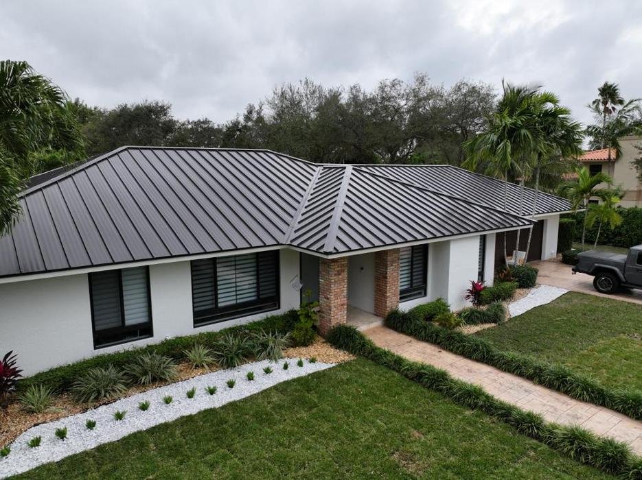 Slide of T & E Roofing