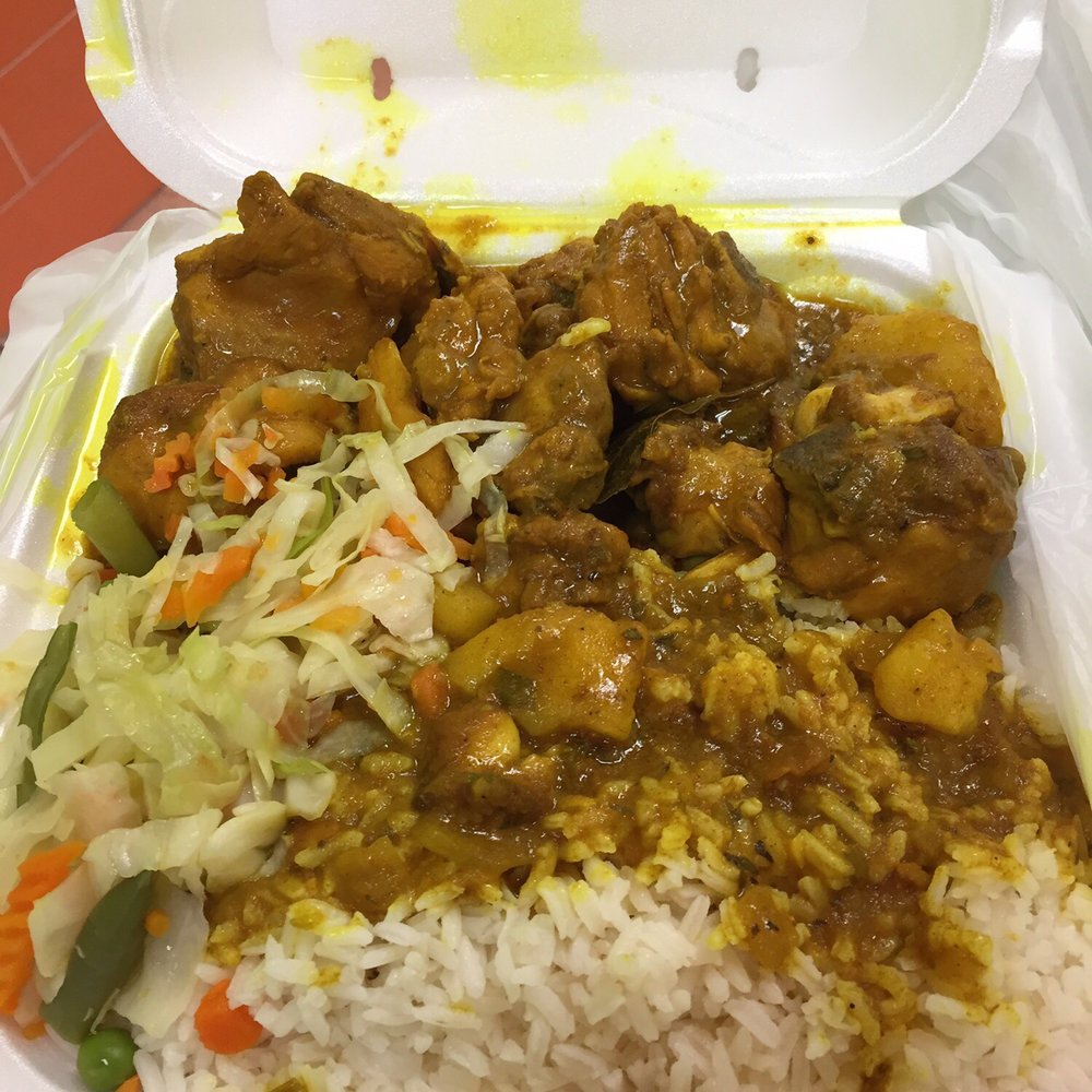 Dumplin Restaurant - This curry chicken dish can feed two people - Caribbean Near Me - West Palm Beach, Florida