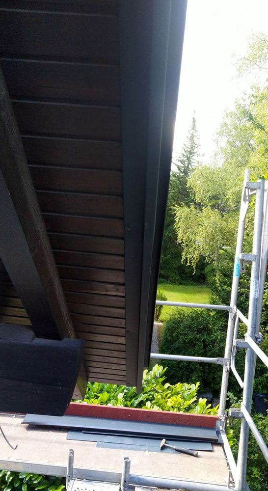 Slide of Alum Rock Roofing