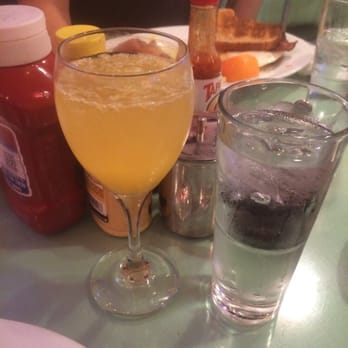 Mo's Grill - Mimosa's w/ water back - Burgers Near Me - San Francisco, California