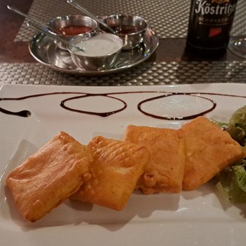 Shalimar Hannover - Paneer Pakoras ("hausgemachter indischer Käse, in Kichererbsenmehl panierte, fritiert") - Indian Near Me - Hanover, NI Shalimar Hannover - Paneer Pakoras ("hausgemachter indischer Käse, in Kichererbsenmehl panierte, fritiert") - Indian Near Me - Hanover, NI