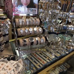 Town & Country Fashions - Lots of jewelry and accessories!