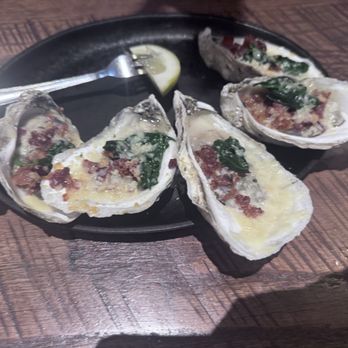 Whiskey & Oyster - Bars Near Me - Alexandria, Virginia
