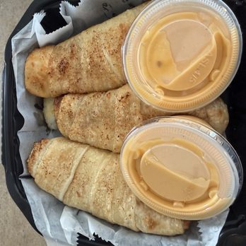 Ale Emporium - Stuffed Breadsticks - Pizza Near Me - Indianapolis, Indiana