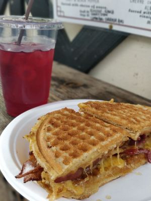 Smaaken Waffle Sandwiches by null
