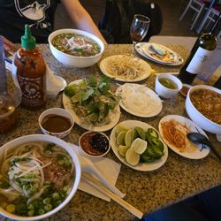 Pho Lee - Grabbin out