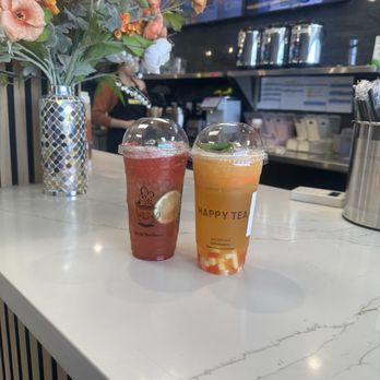Happy Tea - very berry and passion orange refreshers - Bubble Tea Near Me - Bakersfield, California