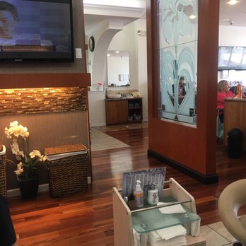 Floris Spa & Nails - Nail Salons Near Me - North Wales, Pennsylvania