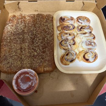 Pizza Hut - Breadsticks and Cinnamon Buns - Pizza Near Me - Corpus Christi, Texas