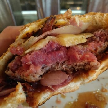Open Baladin - Extremely undercooked burger - Breweries Near Me - Rome, RM Open Baladin - Extremely undercooked burger - Breweries Near Me - Rome, RM