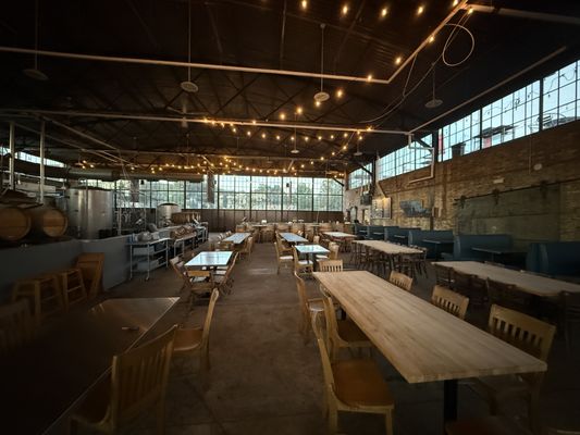 Hunter-Gatherer Brewery by null