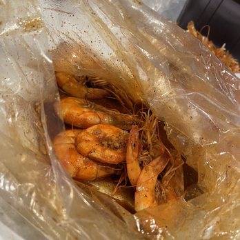 Pirates Kitchen - 1pound lemon pepper Head on Shrimp level 5 - Cajun/Creole Near Me - Artesia, California Pirates Kitchen - 1pound lemon pepper Head on Shrimp level 5 - Cajun/Creole Near Me - Artesia, California