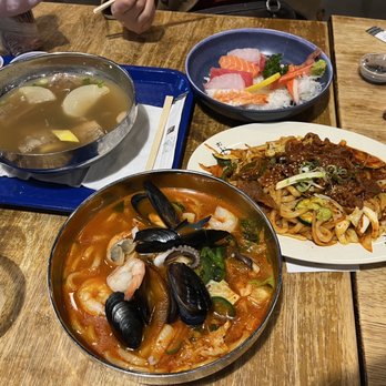 H Mart - Austin - Seafood udon soup, Beef bone soup - Grocery Near Me - Austin, Texas H Mart - Austin - Seafood udon soup, Beef bone soup - Grocery Near Me - Austin, Texas