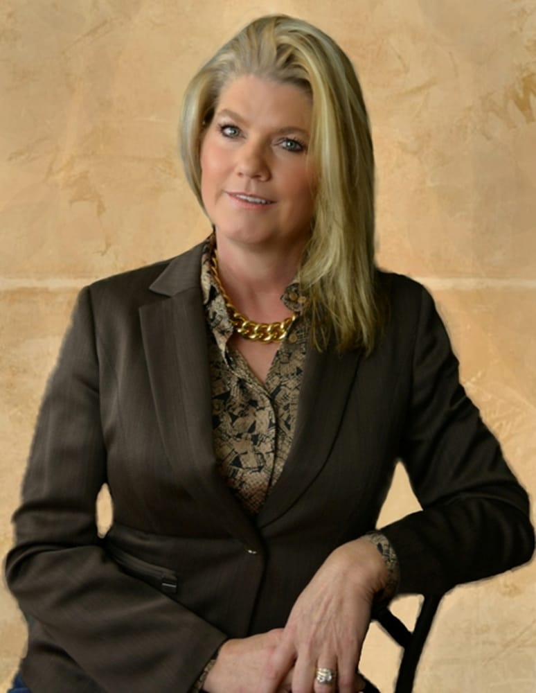 CARRIE MEYER KESTELL COMPANY REALTORS Updated October 2024 300 E