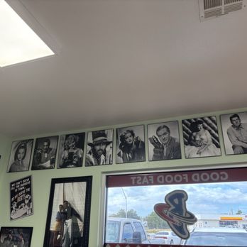 Boomarang Diner - Some of the great pictures inside - Diners Near Me - Enid, Oklahoma