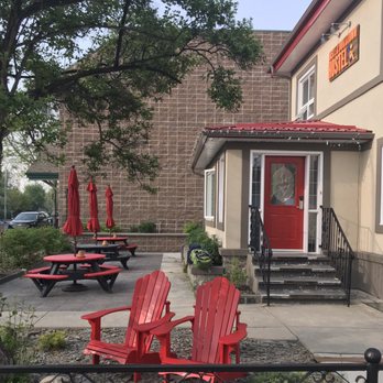 Jasper Downtown Hostel - Hostels Near Me - Jasper, Alberta