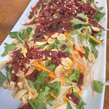Hello Vietnam - Green papaya salad with beef jerky - Bubble Tea Near Me - Rockville, Maryland