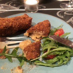 Shrimp croquettes with oozing filling