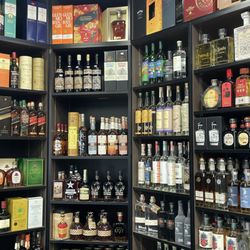 HOPS & SCOTCH WINE & SPIRITS