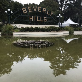 Beverly Hills Art Show - Lily pond - Festivals Near Me - Beverly Hills, California