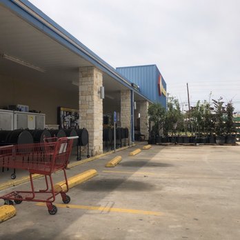 Lowe's Market-Llano - Clean - Grocery Near Me - Llano, Texas Lowe's Market-Llano - Clean - Grocery Near Me - Llano, Texas