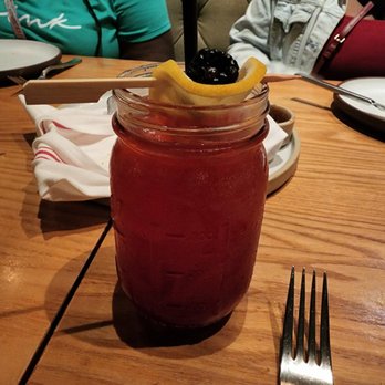 Yardbird Table & Bar - Blackberry Bourbon Lemonade - Southern Near Me - Miami Beach, Florida
