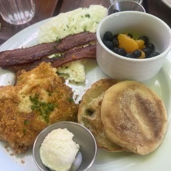 Windsor - Egg whites with bacon, fruit, an English muffin and side order of hash-browns. - New American Near Me - Phoenix, Arizona Windsor - Egg whites with bacon, fruit, an English muffin and side order of hash-browns. - New American Near Me - Phoenix, Arizona