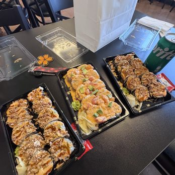 Sushiro Ramen Cafe - Tempura shrimp roll and Hawaiian roll. - Sushi Bars Near Me - Scappoose, Oregon Sushiro Ramen Cafe - Tempura shrimp roll and Hawaiian roll. - Sushi Bars Near Me - Scappoose, Oregon