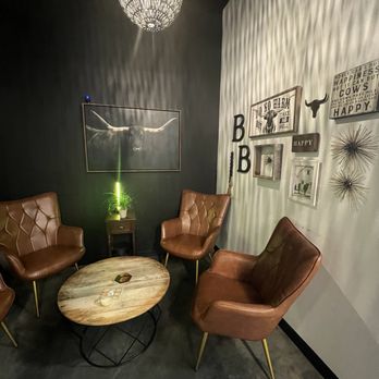 Buzzed Bull Creamery - Corner seats 9/9/25 - Desserts Near Me - Charleston, South Carolina Buzzed Bull Creamery - Corner seats 9/9/25 - Desserts Near Me - Charleston, South Carolina