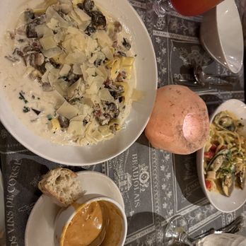 PortaBella - Pasta Alla Carbonara, Roasted Corn & Crab Bisque Roasted Corn & Crab Bisque-CUP - Mediterranean Near Me - Carmel, California