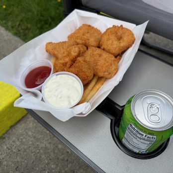 Bowpicker Fish & Chips - Yeah....it's all there! - Seafood Near Me - Astoria, Oregon
