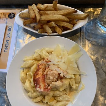Side Street Cafe - Lobster Mac n cheese and Plain Pub Fries - American Near Me - Bar Harbor, Maine Side Street Cafe - Lobster Mac n cheese and Plain Pub Fries - American Near Me - Bar Harbor, Maine