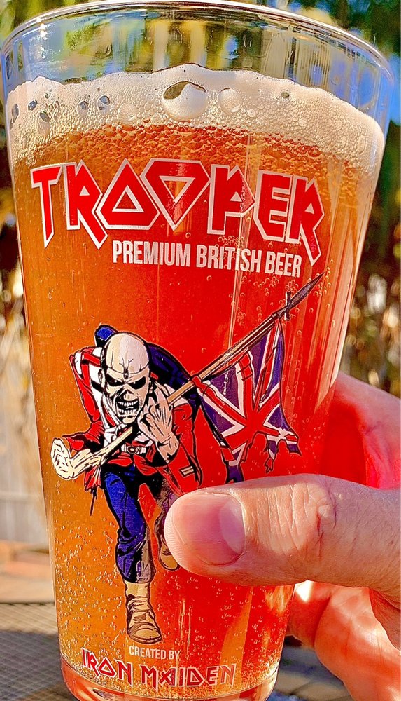 Red Onion Tavern Logo