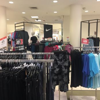 Macy's - Department Stores Near Me - Chicago, Illinois