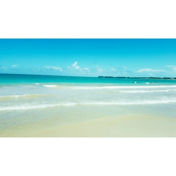 Playa Isla Verde - Beaches Near Me - Carolina, Puerto Rico