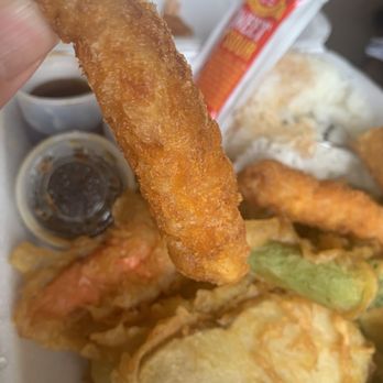 Kami Teriyaki and Sushi - Soggy damp shrimp tempura - Sushi Bars Near Me - Monroe, Washington