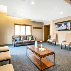 Grand Dental - Wilmington - Grand Dental Wilmington waiting area