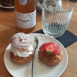 Maison Grimaud - Jus de pomme bio filtré Coq Toqué Chou à la chantilly Chou à la fraise