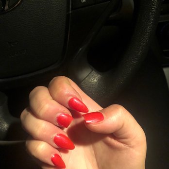 KB Nails - This is the second time my middle fingernail has broken. - Nail Salons Near Me - Sacramento, California