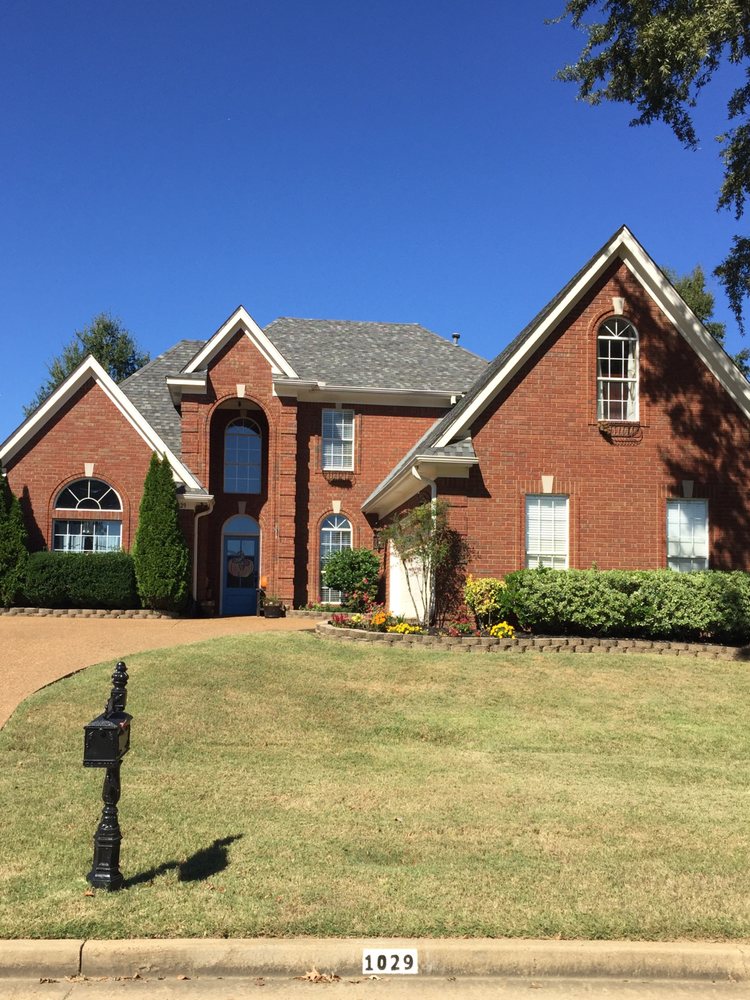 TINA MARTIN CRYELEIKE REALTORS Updated August 2024 2380 E. Pky